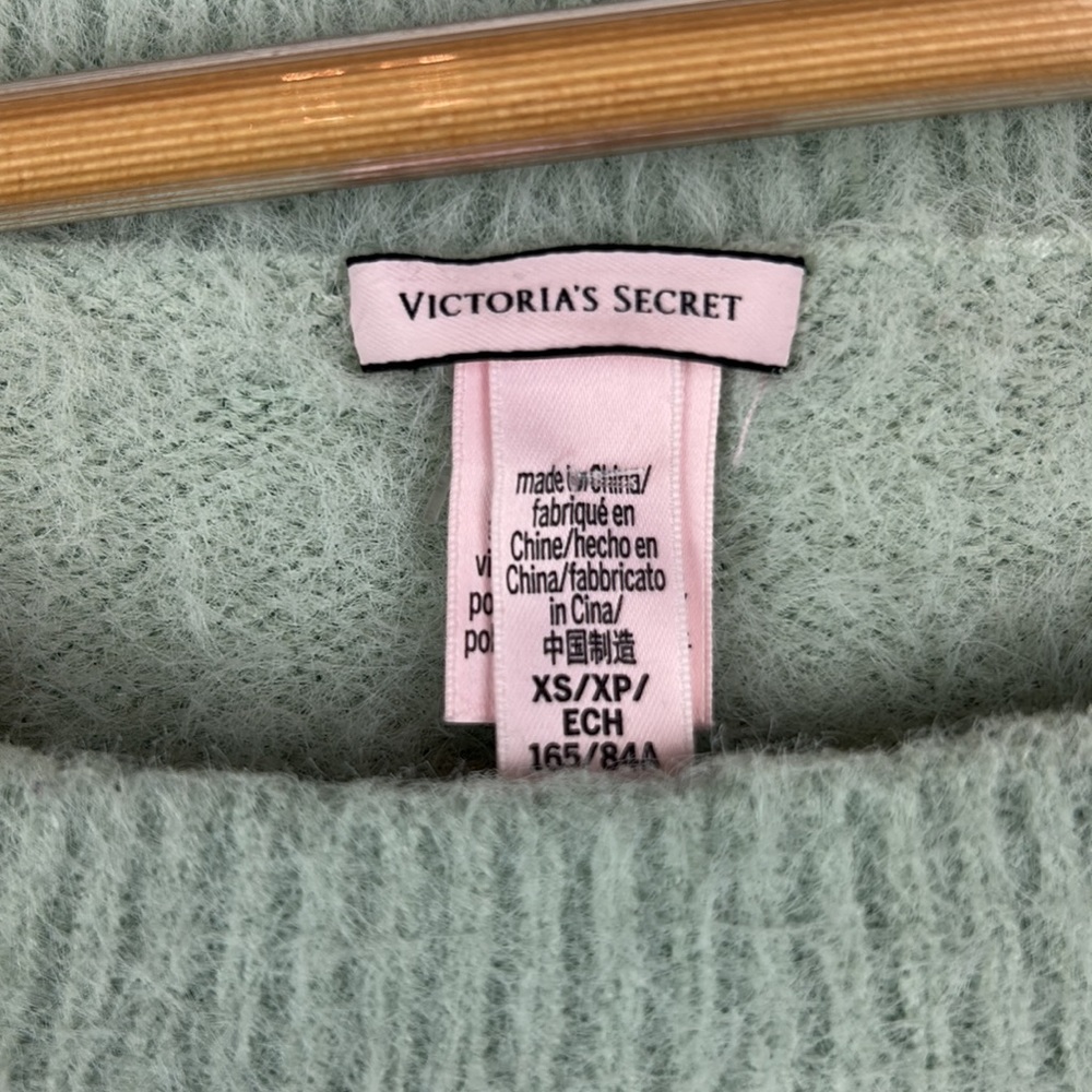 Victorias Secret Fluffy Fair Isle Mint and Navy Heart Sweater - Picture 5 of 7